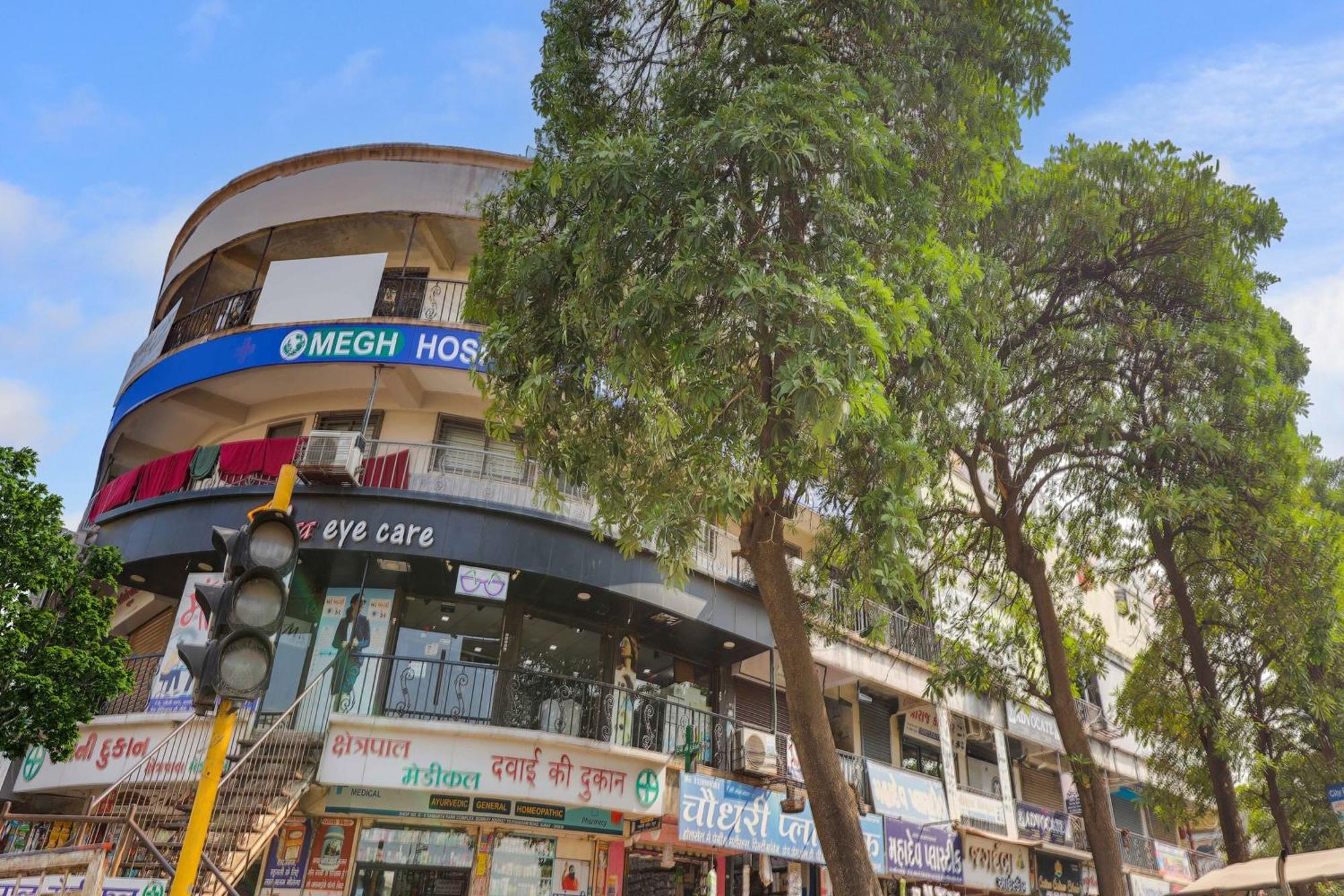 Hotel O Lotus Surat Exterior photo